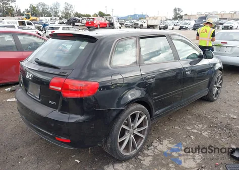 2010 Audi A3 2.0T Premium z USA, uszkodzony, nr VIN WAUKEAFM0AA044583